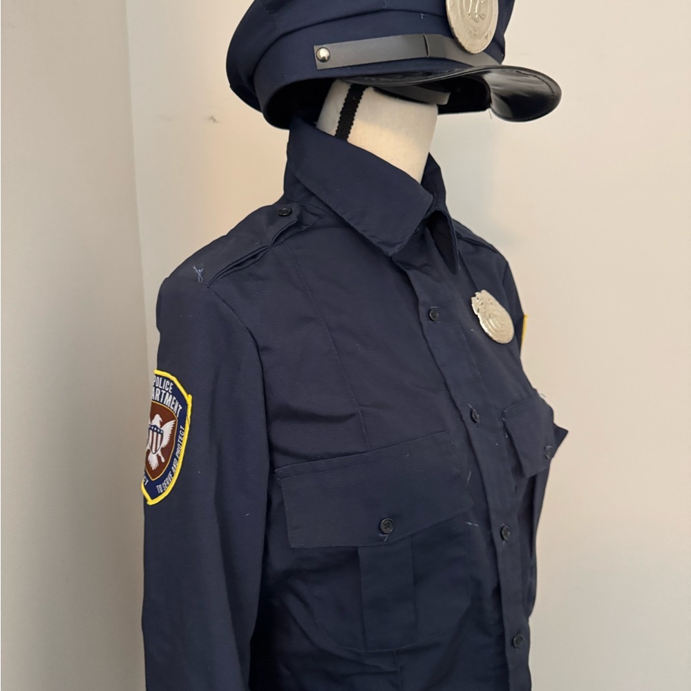 Unisex Police Officer costume. Size M. Matching pants. Never worn. - Picture 3 of 6